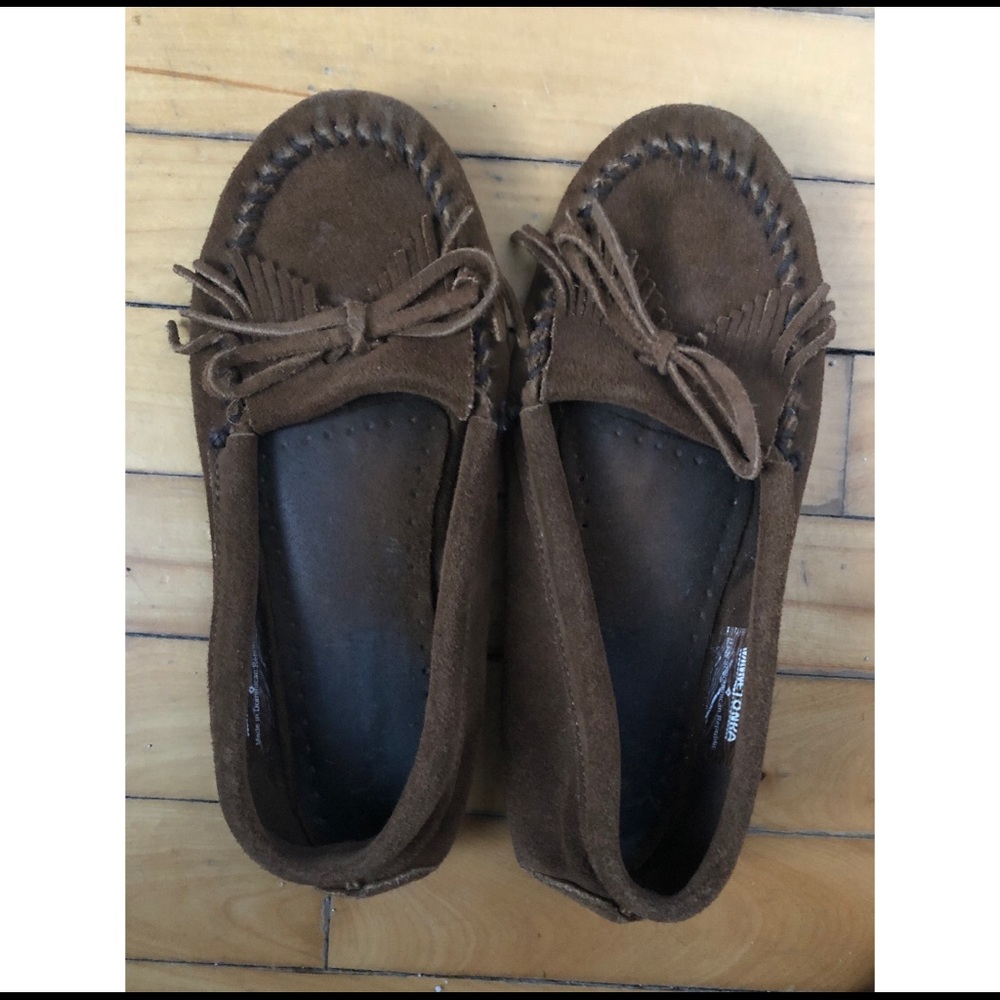 Minnetonka 7 Hardsole Moccasins